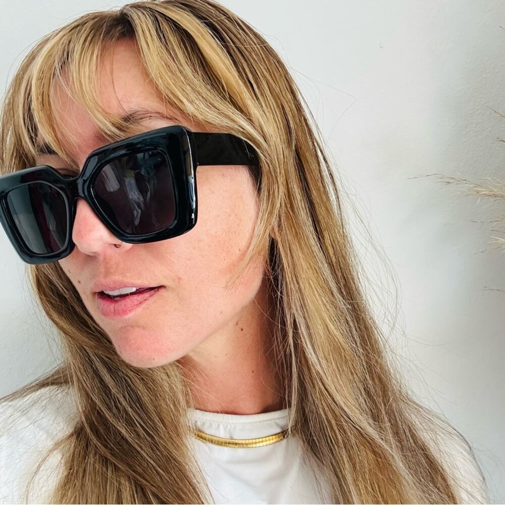 NEW NORDSTROM Black Solid $78 Chunky Oversized Plastic Sunglasses Sunnies Y2K - Picture 8 of 14